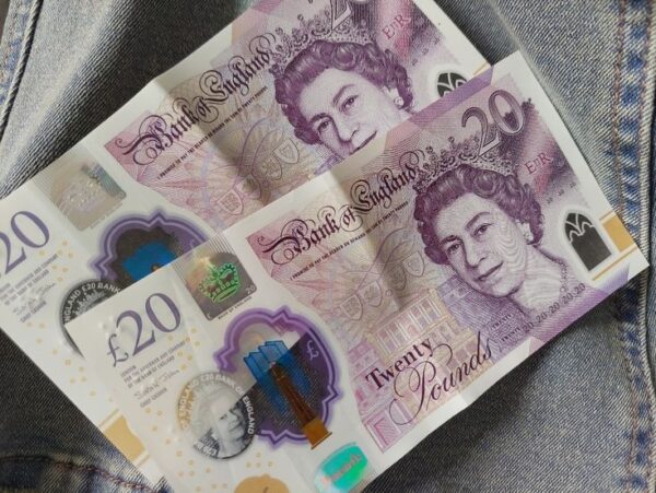 20 pound bills